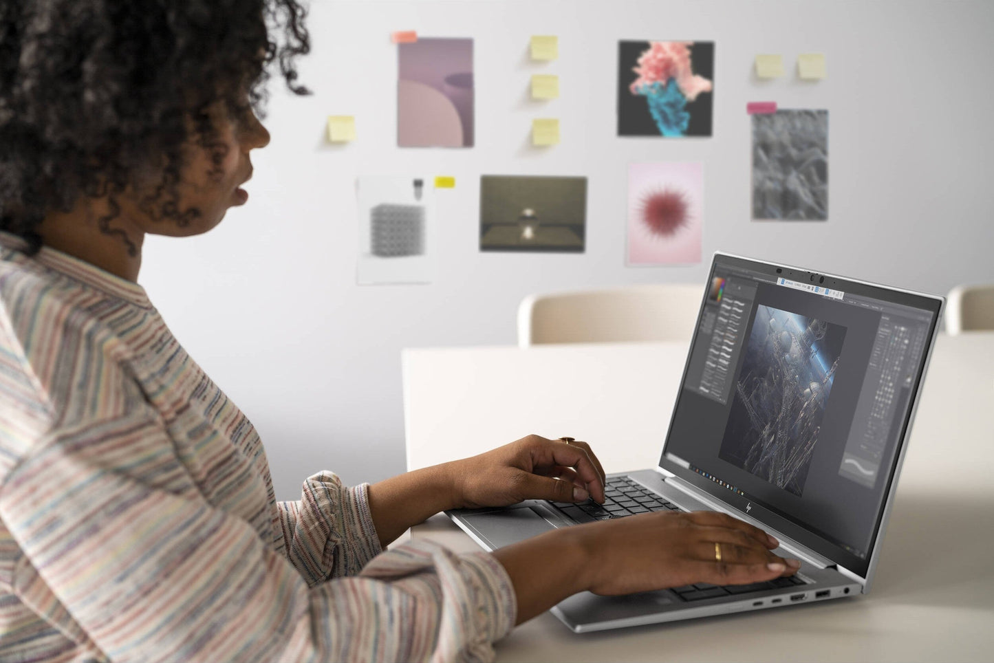 HP ZBook Firefly 14 G8 14" Mobile Workstation, Intel Core i5-1135G7, 16GB DDR4 RAM, 256GB SSD