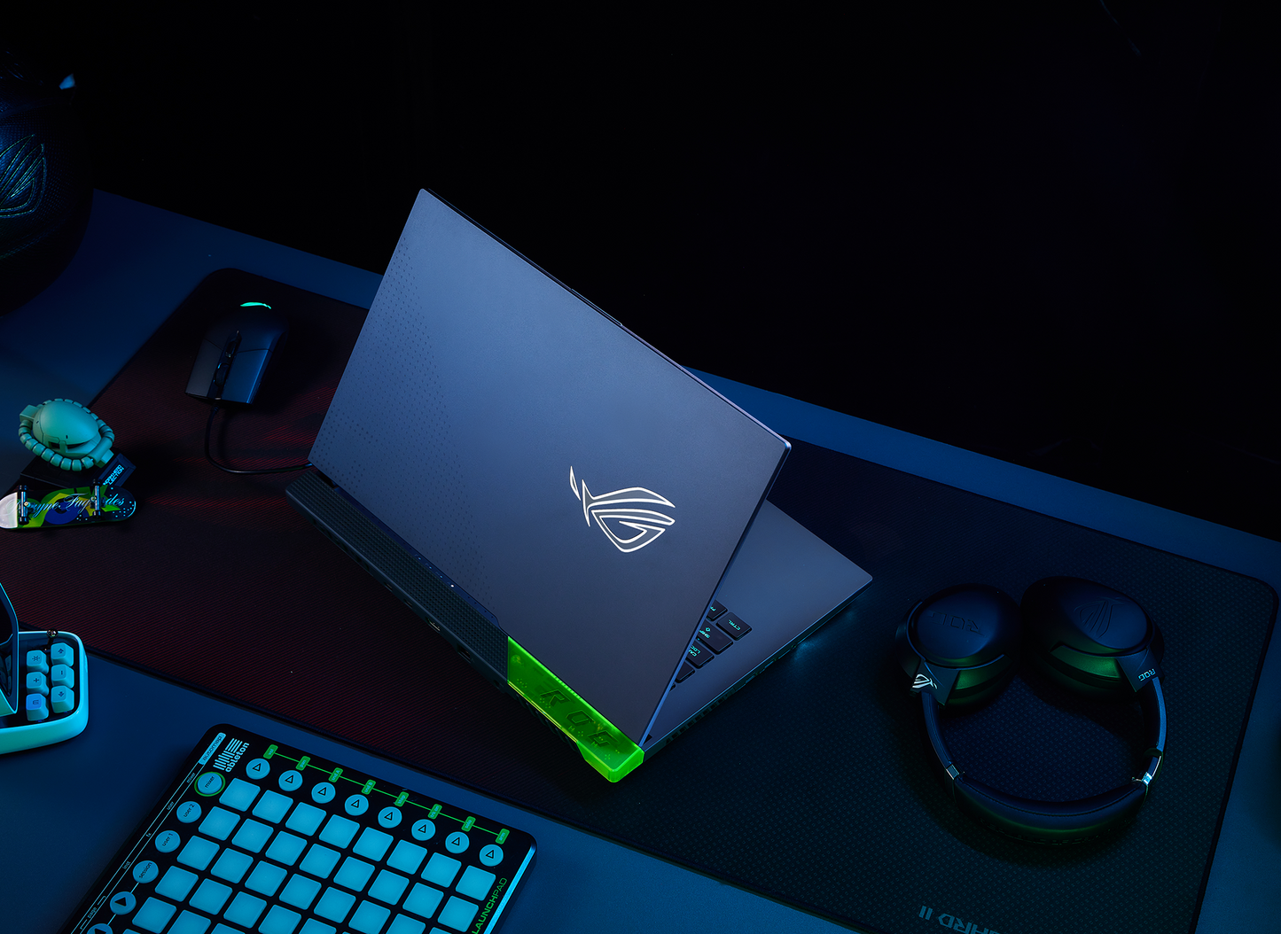 ASUS ROG Strix G15 15" Gaming Laptop,  AMD Ryzen 7 6800H, NVIDIA RTX 3050, 16GB DDR5 RAM, 512GB SSD